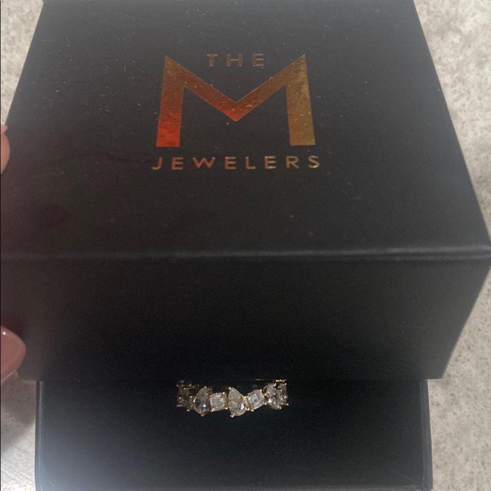 M jewelers ring